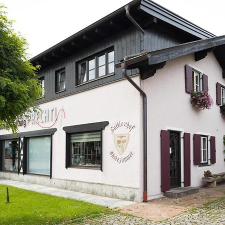 Gaestehaus Sattlerhof Hotel Bernau am Chiemsee Exterior photo